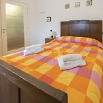 펜션 A Ca Di Fratti By Interhome 카사르자리구레